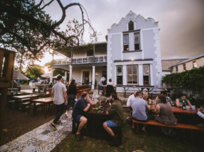 Barrel and Blues Backpackers